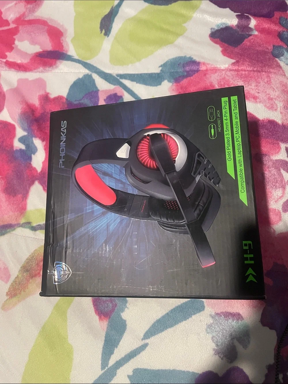 PHOINIKAS G-9 Gaming Headset in Black & Red